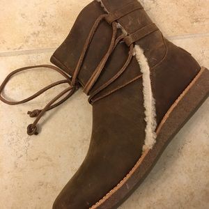 UGG women’s boot. Size 8. Never worn ‼️